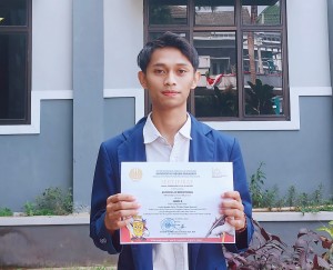 MAHASISWA TADRIS BIOLOGI UIN KHAS JEMBER RAIH JUARA 2 LOMBA MENULIS 750 KATA TINGKAT NASIONAL 2023